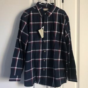 Men’s plaid flannel shirt